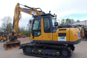 XCMG XE150E (2)