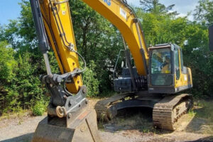 XCMG XE250E 2